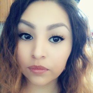 Meet your Posher, Lynette